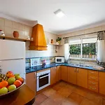 Maria Gomez Villa *