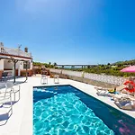 Villa Maria Gomez *