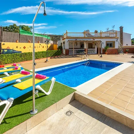 Maria Gomez Villa *